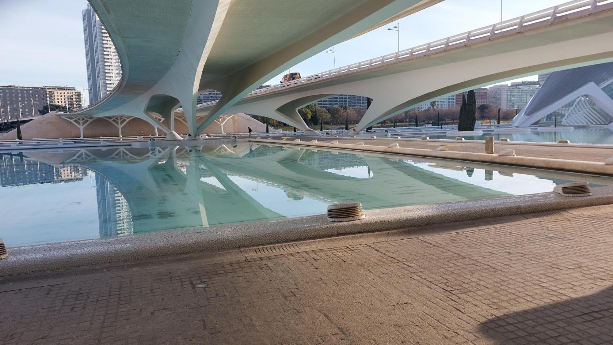 Lyesblb Aparthotel Valencia Exterior photo